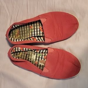 Size 8 Red Slip-On Shoe